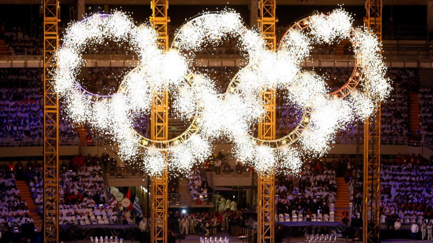 The Olypmic Rings lights up the stadium during the opening ceremony of the Turin 2006 Winter Olympics in Turin, ItalyWINTER OLYMPICS OPENING CEREMONY, TORINO, Italy.