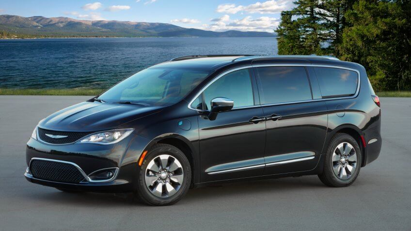 2020 Chrysler Pacifica Hybrid.