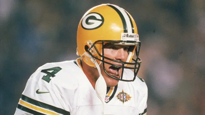 SAN DIEGO - JANUARY 26:  Quarterback Brett Favre #4 of the Green Bay Packers celebrates against the Denver Broncos in Super Bowl XXXlI on January 25, 1998 in Qualcomm Stadium in San Diego, California.