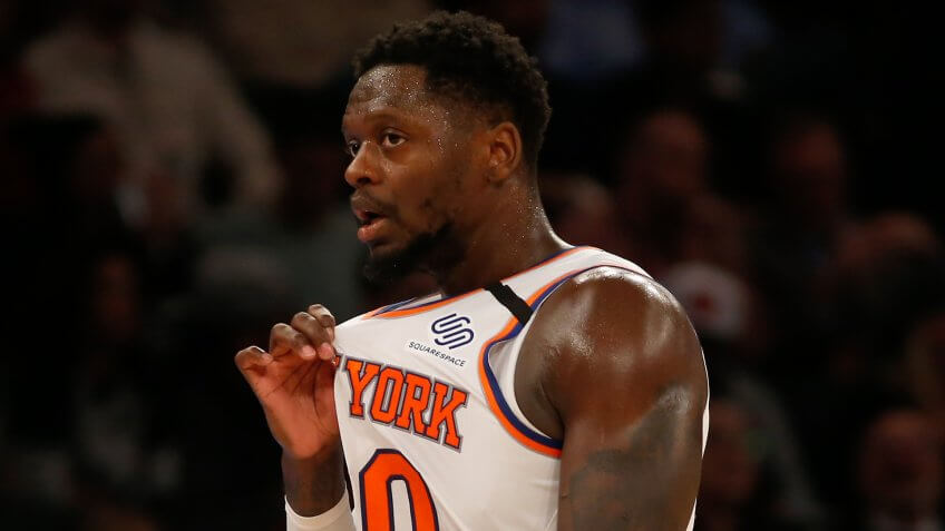 NEW YORK, NEW YORK - MARCH 06: (NEW YORK DAILIES OUT) Julius Randle #30 of the New York Knicks in action against the Oklahoma City Thunder at Madison Square Garden on March 06, 2020 in New York City.