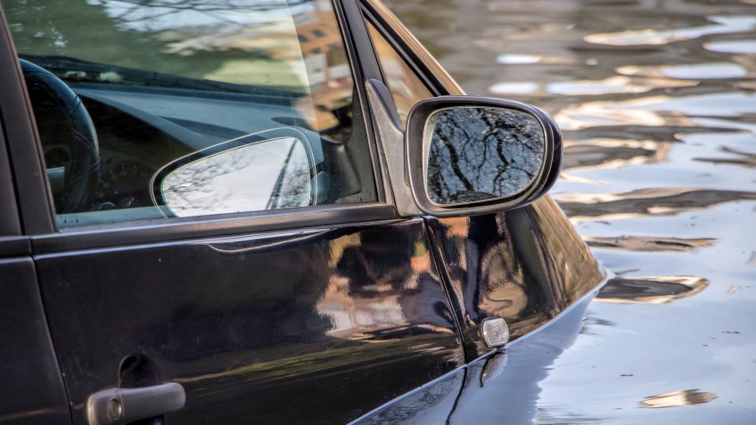 car under water