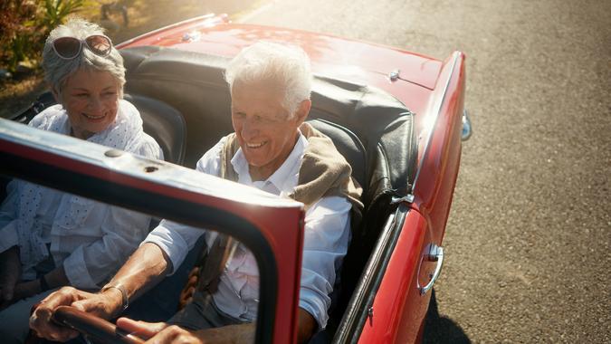 7 Worst American Cars for Retirees on Budgets