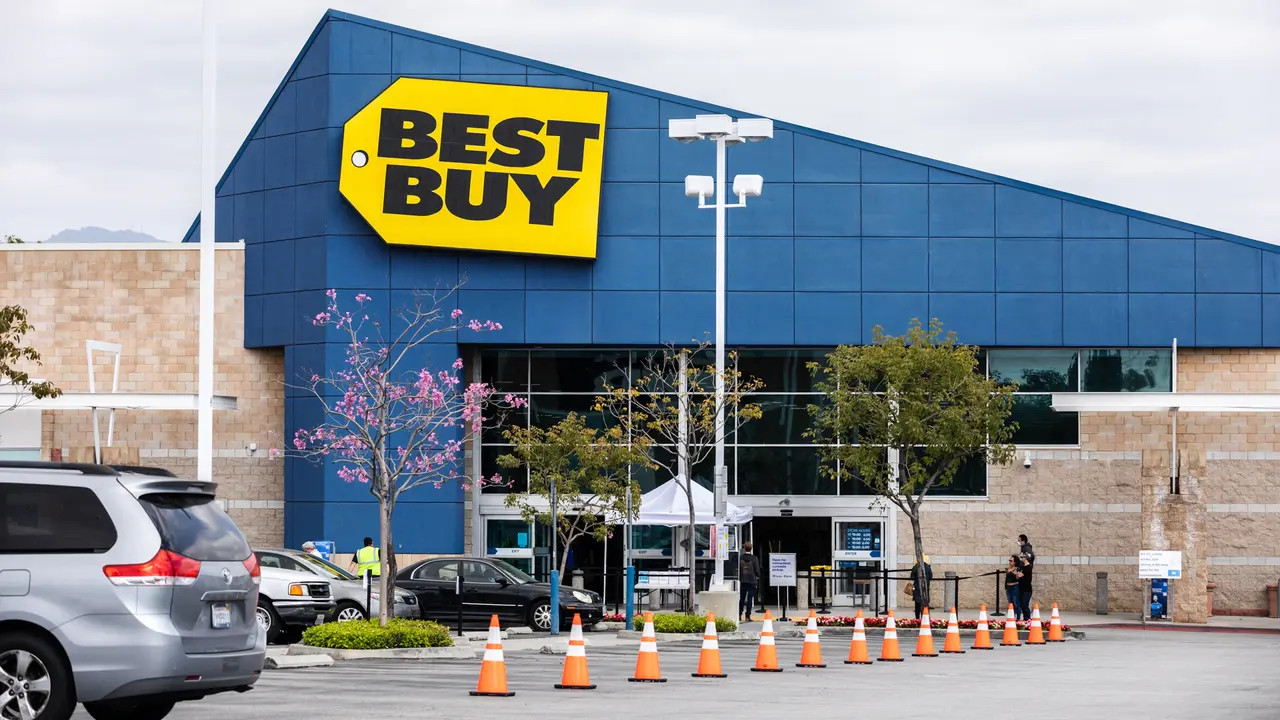 Los Angeles, California / USA - April 4, 2020: Best Buy store has put cones outside to help customer pickup their orders by the door or curbside pickup during the Coronavirus pandemic.