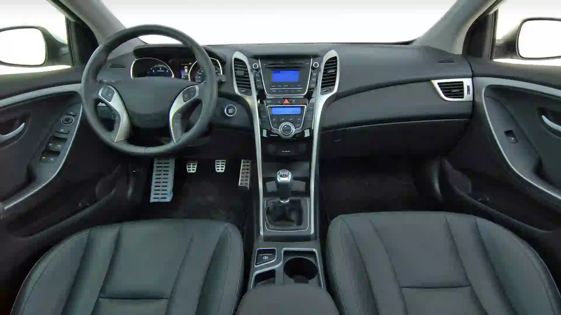 5 Cars With the Most Reliable Interiors