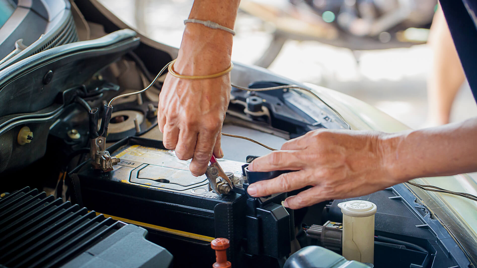 You are currently viewing How much do millionaires spend on regular car maintenance?