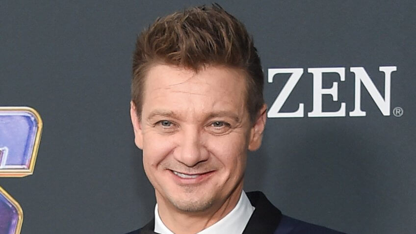LOS ANGELES - APR 22: Jeremy Renner arrives for the "Avengers: End Game" LOs Angeles Premiere on April 22, 2019 in Los Angeles, CA.