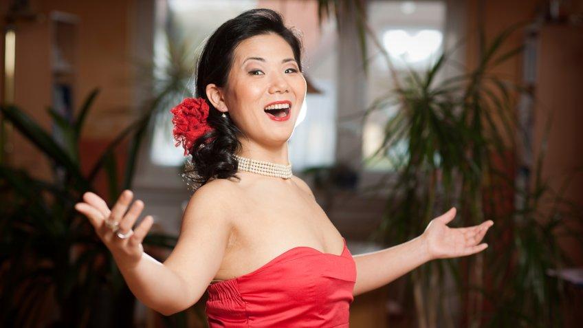 Portrait of an attractive chinese woman.