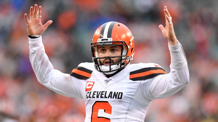 CINCINNATI, OH - DECEMBER 29, 2019: Quarterback Baker Mayfield #6 of the Cleveland Browns signals touchdown toward an official, after throwing a 20-yard touchdown to wide receiver Odell Beckham Jr.