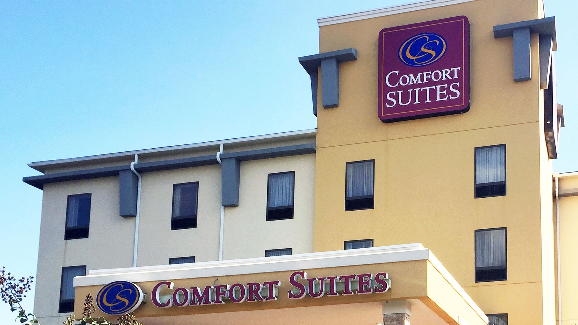 Safe Hotels To Stay in for Under 200 GOBankingRates