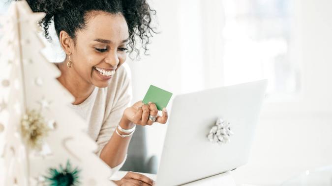 Women buying online with credit card.