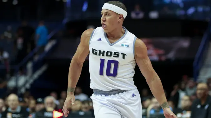 Mike Bibby's net worth, stats, height, wife, age, accolades, career