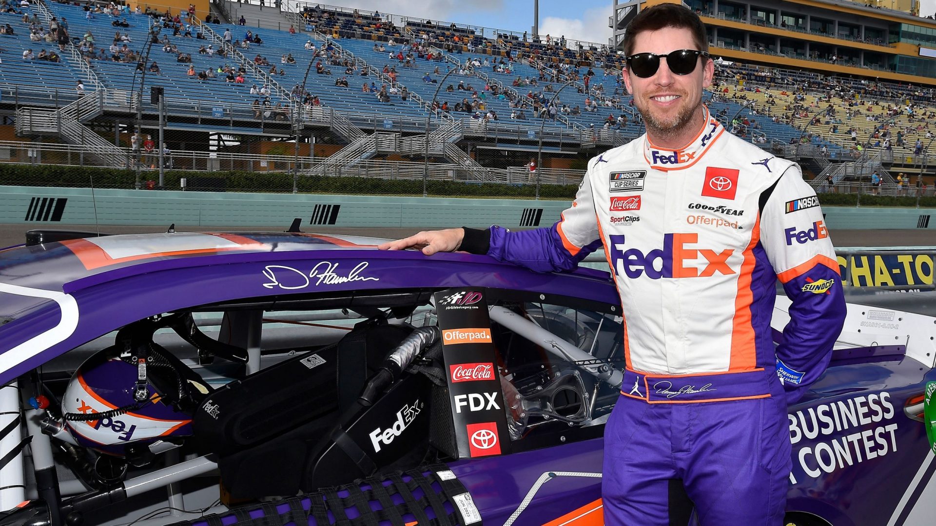 VIDEO%3A+Denny+Hamlin+reveals+the+best+NASCAR+drivers+in+rainy+races.