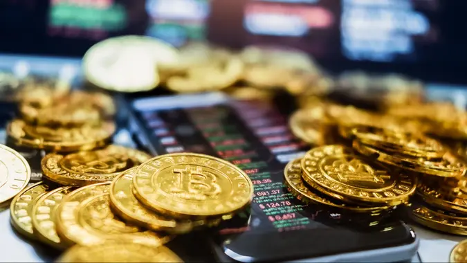 Novi koncept virtualnog novca, Gold Bitcoins (btc) je digitalna kriptovaluta koja koristi blockchain tehnologiju za .