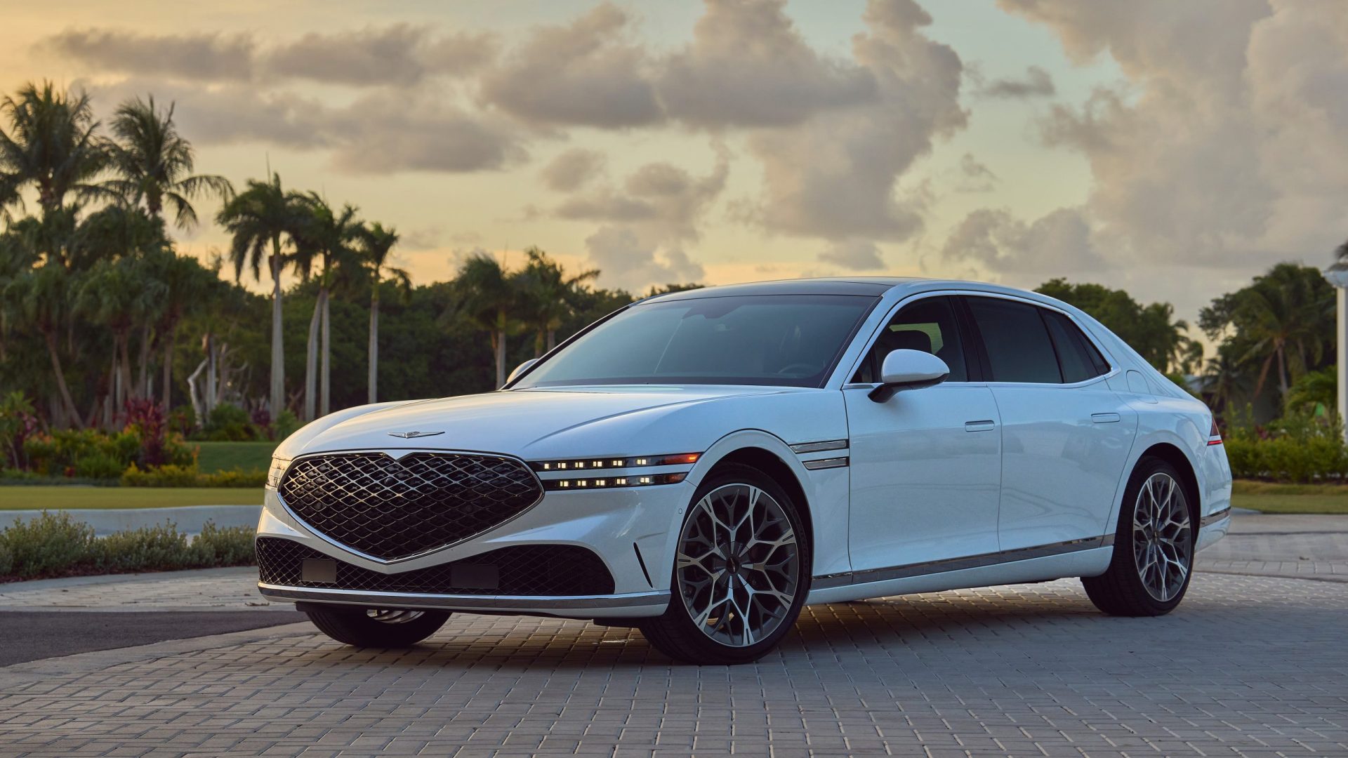 4 Best Luxury Cars To Buy Now If You’re Planning To Retire This Summer