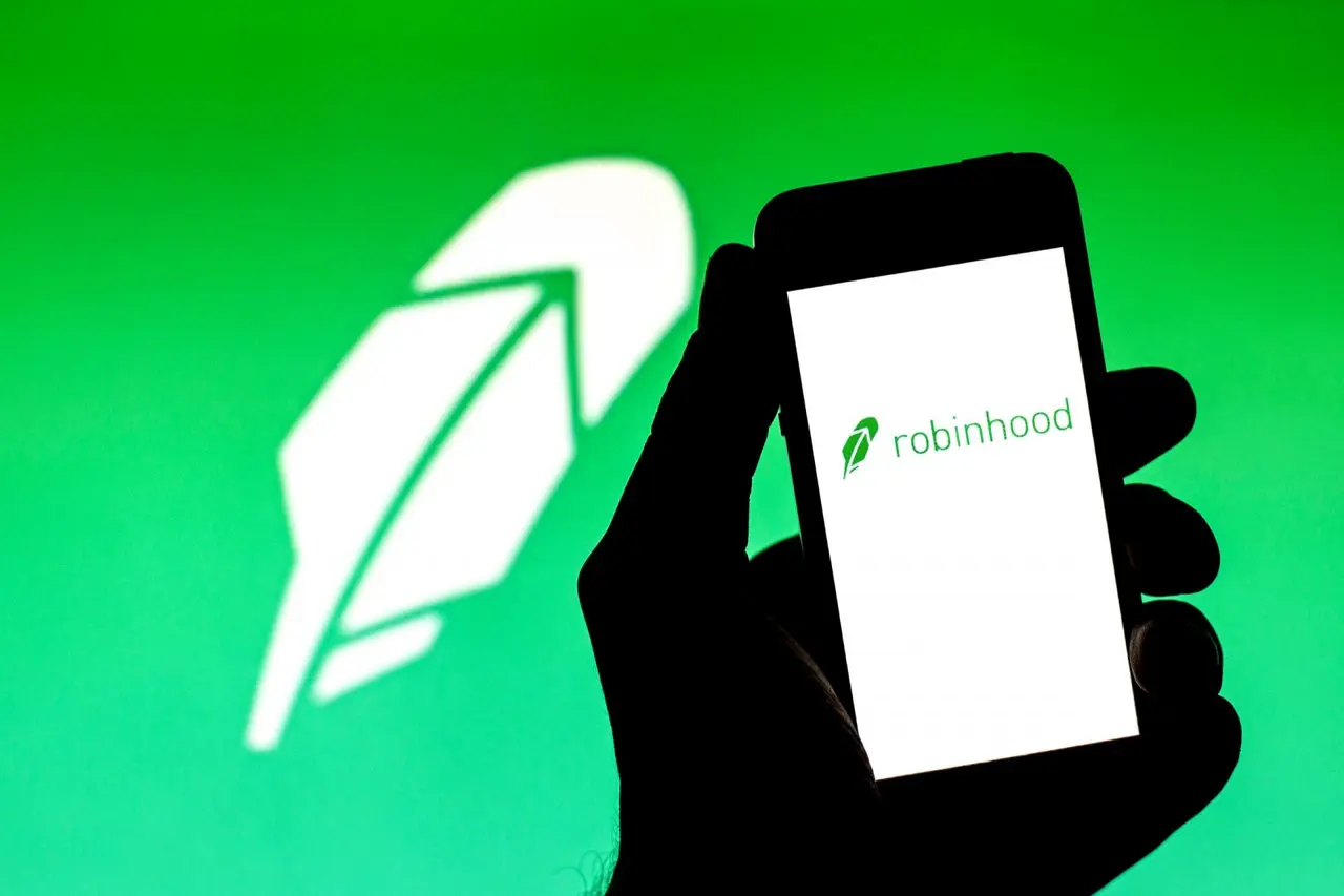 A Robinhood Markets logo seen displayed on a smartphone.