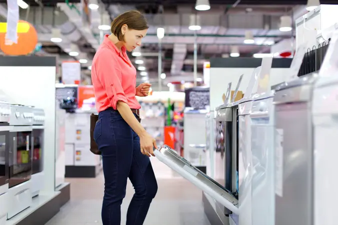woman buys a Dishwasher.