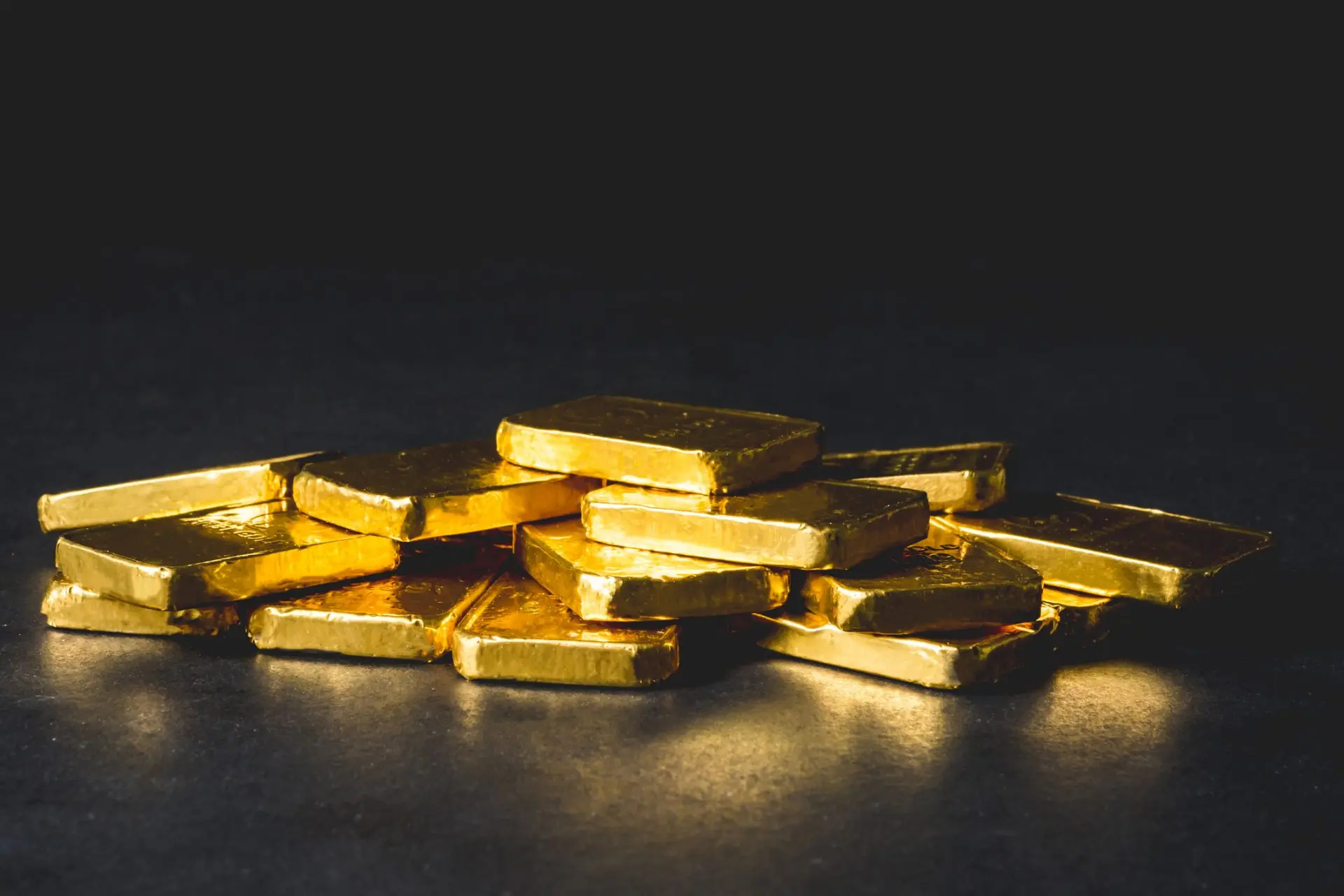 Crypto vs. Gold: Is Either a Good Investment?