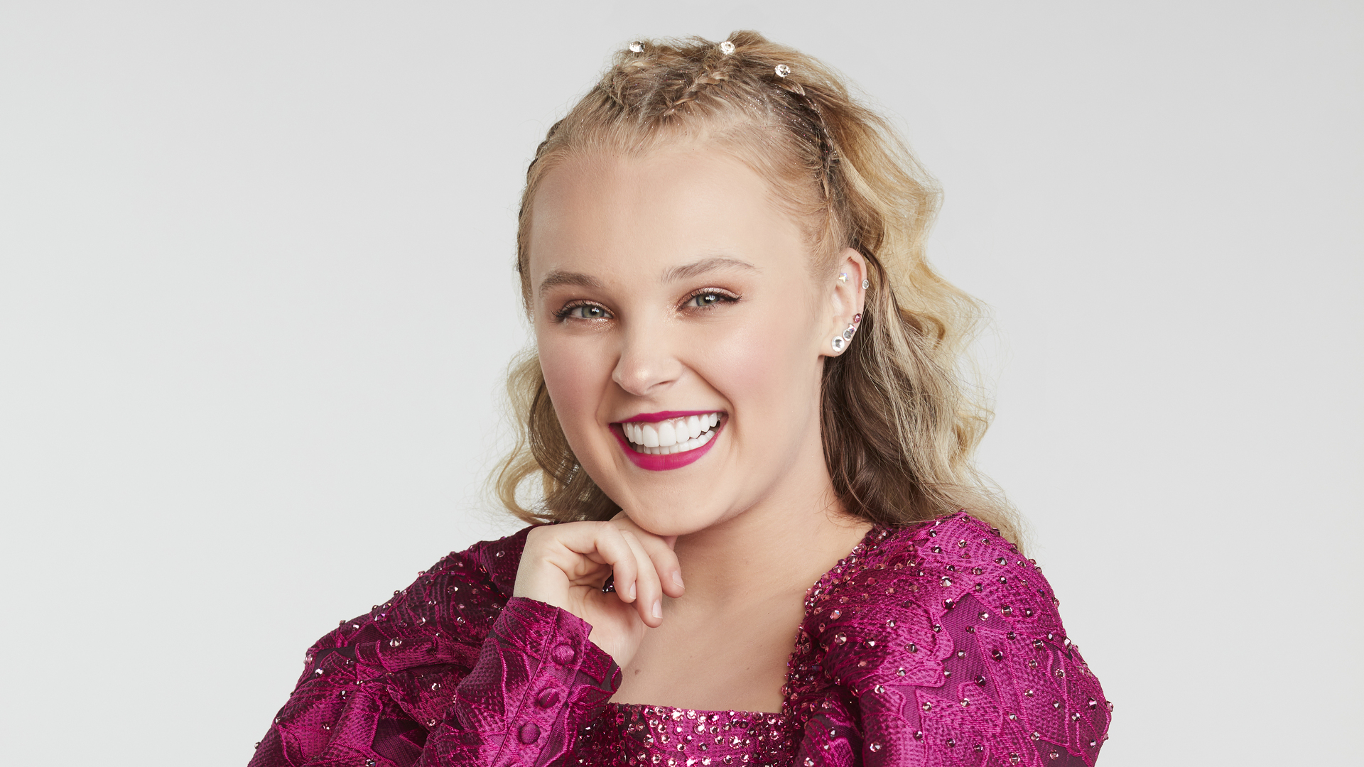 How Rich Is JoJo Siwa as She Competes on 'Dancing With the Stars