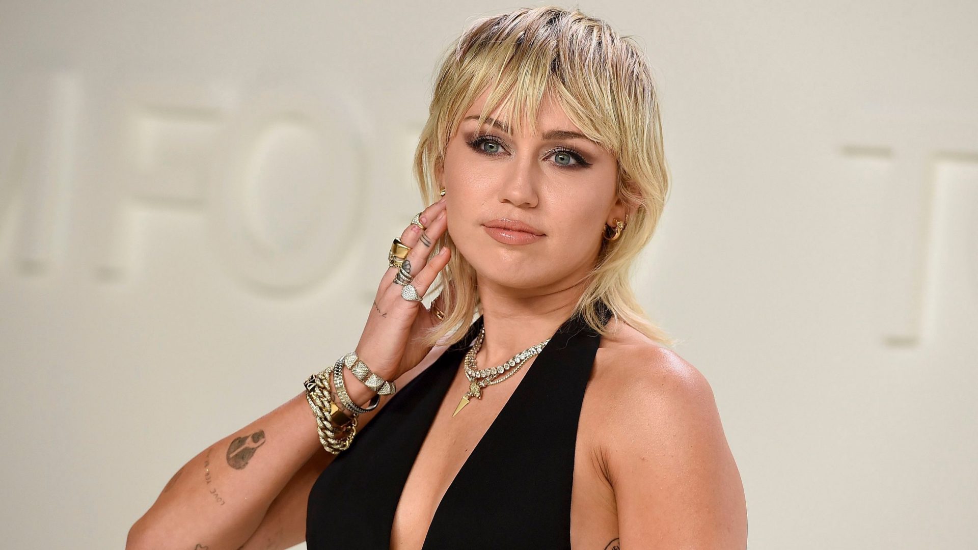 Has Miley Cyrus Undergone Nose Job Surgery?