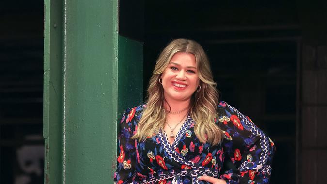 Mandatory Credit: Photo by Jose Perez/Bauer-Griffin/Shutterstock (12366368f)Kelly Clarkson is seen filming a music video for the season premiere inside a subway station in Columbus Circle in New York City.