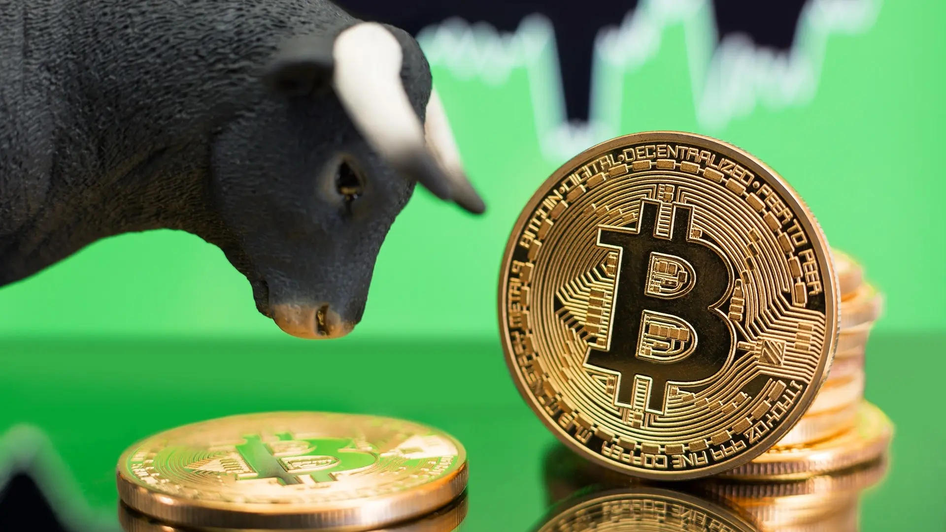Despite Bitcoin’s 5.4% Drop to Below $60K Following Last Week’s ETF Frenzy, Experts Remain Bullish