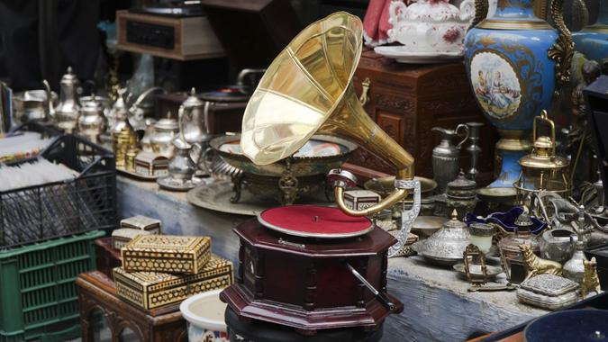 Old Gramophone and Other Antique Objects At Antiques Market stock photo