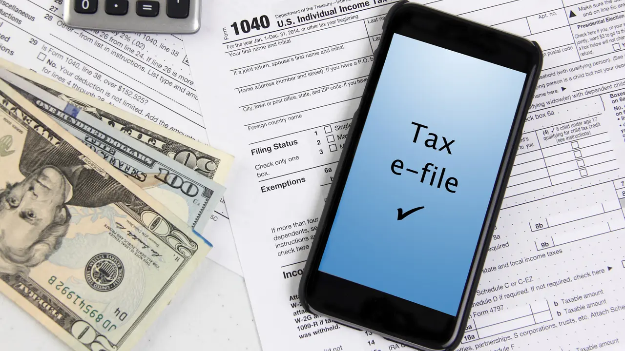 concept for e-file taxes over mobile phone.