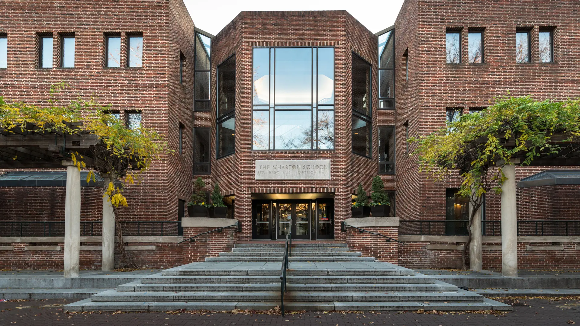 Wharton Becomes First Ivy League School to Accept Cryptos for Blockchain Course Payment