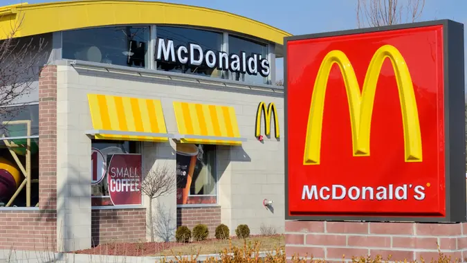 McDonalds, Day, Color Image, Photography, Restaurant, Sign, Multi Colored, Facade, Fast Food Restaurant, Nobody, Michigan, USA, Hamburger, Awning, Yellow, Sky, blue sky, Outdoors, American Cuisine, Golden Arches, Red