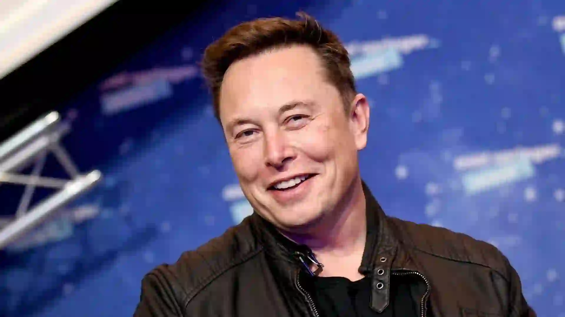 Elon Musk Sends Doge Up With Yet Another Tweet – But Just for a Moment