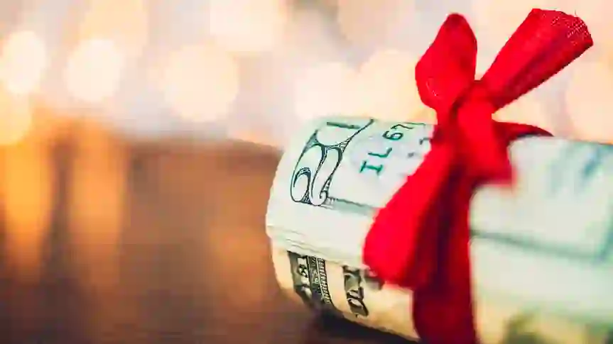 8 Ways To Get Free Money from the Government Before the Holidays