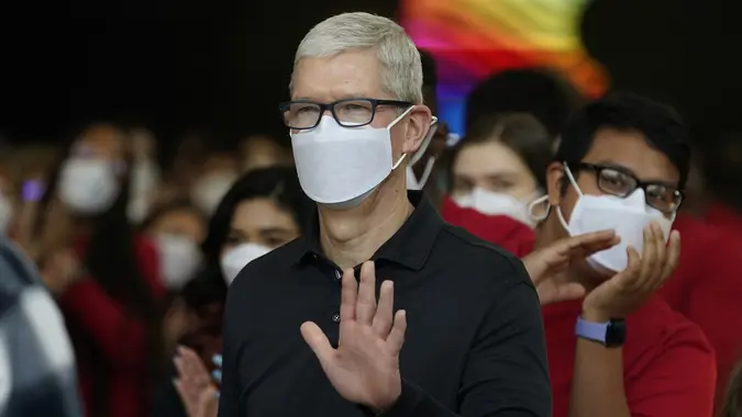 Apple, Los Angeles, United States - 19 Nov 2021