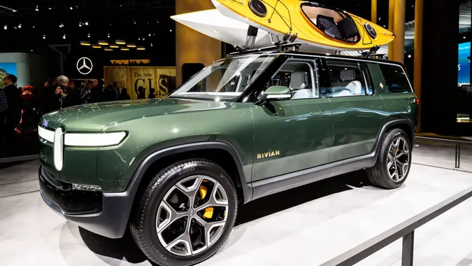 Mandatory Credit: Photo by Michael Brochstein/SOPA Images/Shutterstock (10212990aq)Rivian R1S2019 New York International Auto Show, USA - 17 Apr 2019.