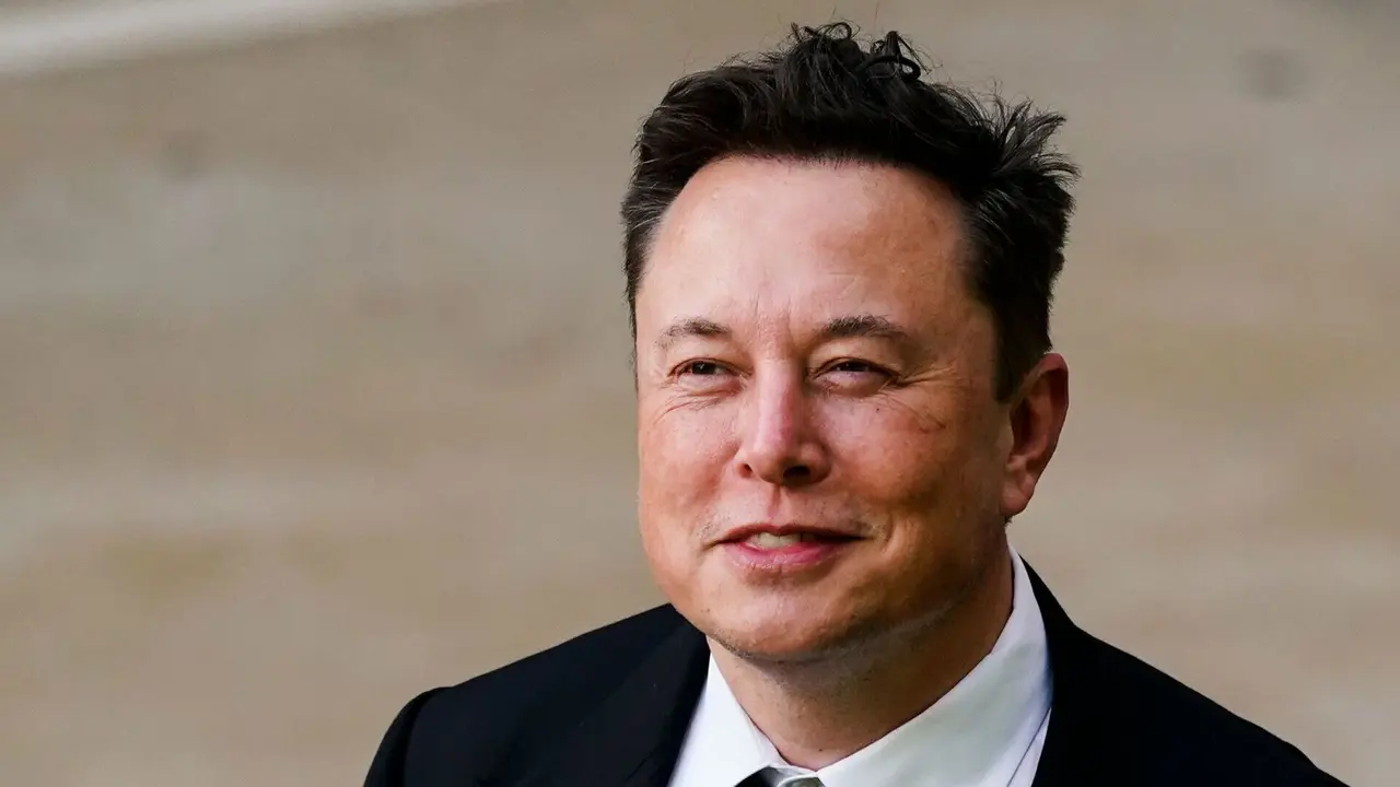 Mandatory Credit: Photo by Matt Rourke/AP/Shutterstock (12210290c)Elon Musk walks from the the justice center in Wilmington, Del.