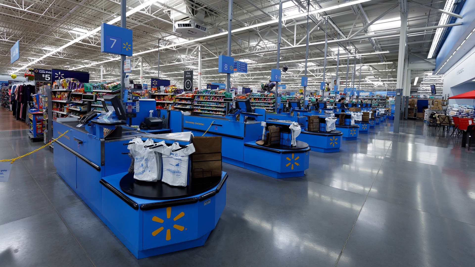Should You Buy Groceries at Walmart? | GOBankingRates
