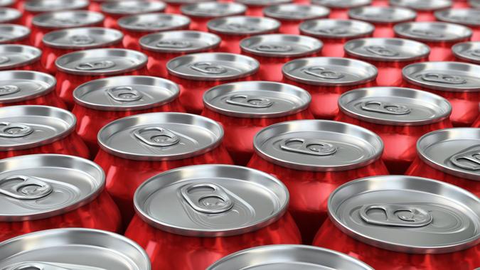3d render Red Drink Cans Depth of field (close-up).