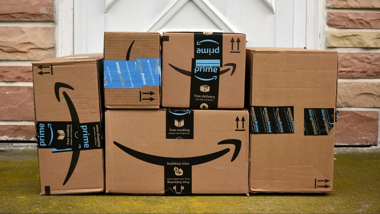 Hagerstown, MD, USA - May 5, 2017: Image of Amazon packaging.