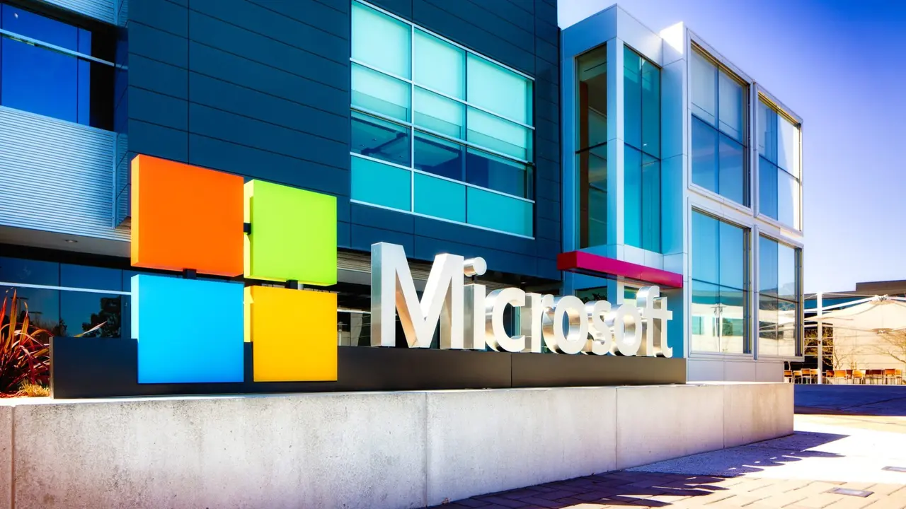 Mountain View, USA - March 4, 2015: Microsoft sign at the entrance of their Silicon Valley campus in Mountain View, California.
