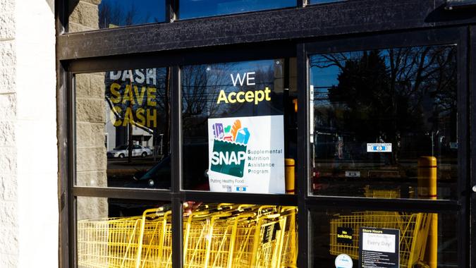 Marion - Circa March 2019: Sign at a Retailer - We Accept SNAP I.