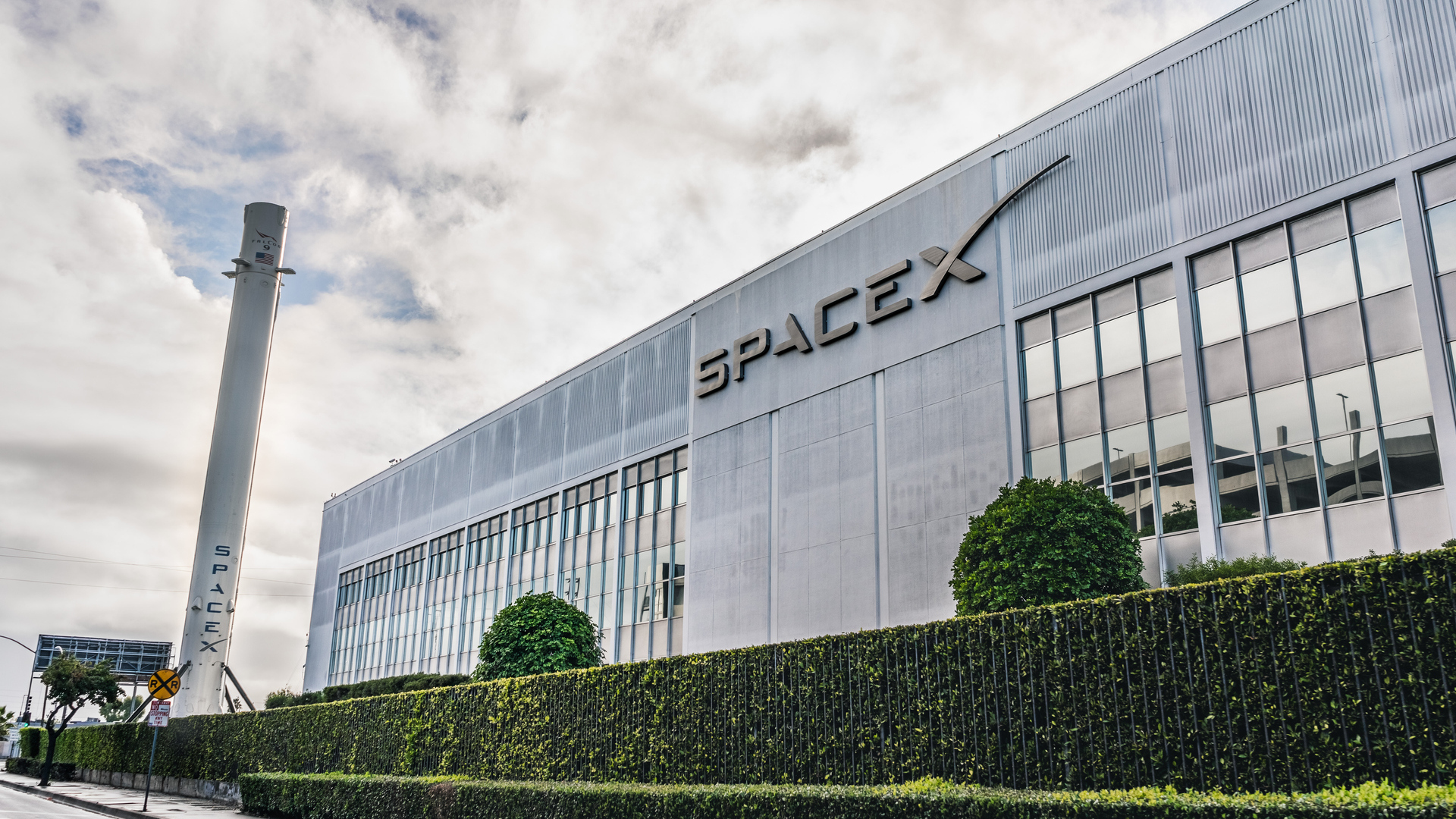 SpaceX Is Banking on Satellite Internet. Maybe It Shouldn't