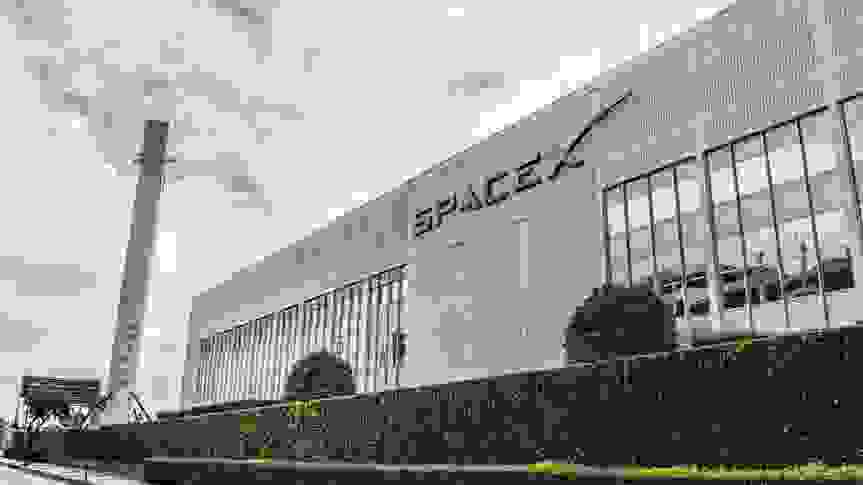 SpaceX Could Hit $127 Billion Valuation With New Round of Funding