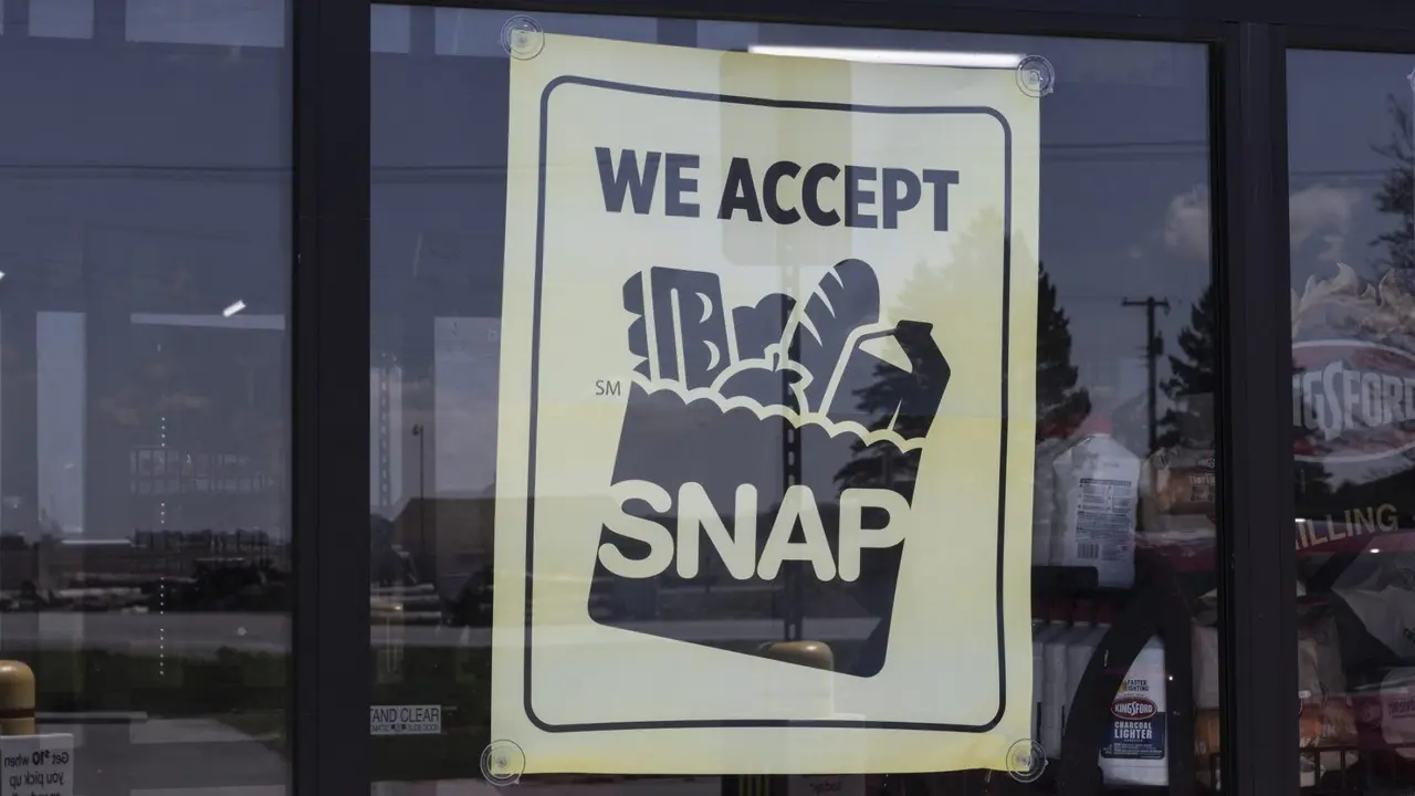 Logansport - Circa April 2022: SNAP and EBT Accepted here sign.
