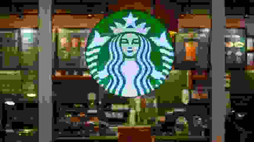 Starbucks Holiday Hours 2022