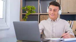 6 Ways To Turn Your Day Job Skills Into a Side Gig