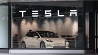 Goldman Sachs Sees Weak Quarterly Results for Tesla as Shares Continue to Tumble