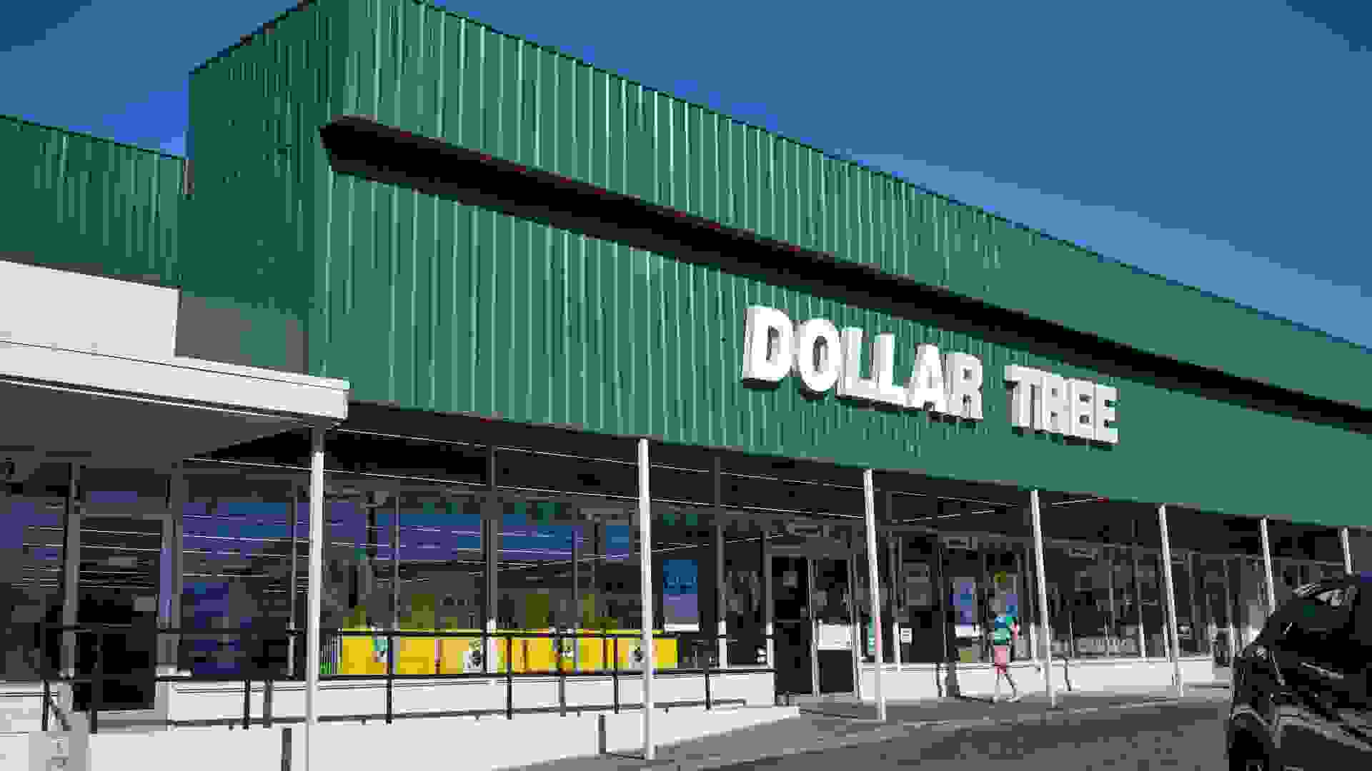 Tigard, OR, USA - Aug 10, 2020: A Dollar Tree store in Tigard, Oregon.