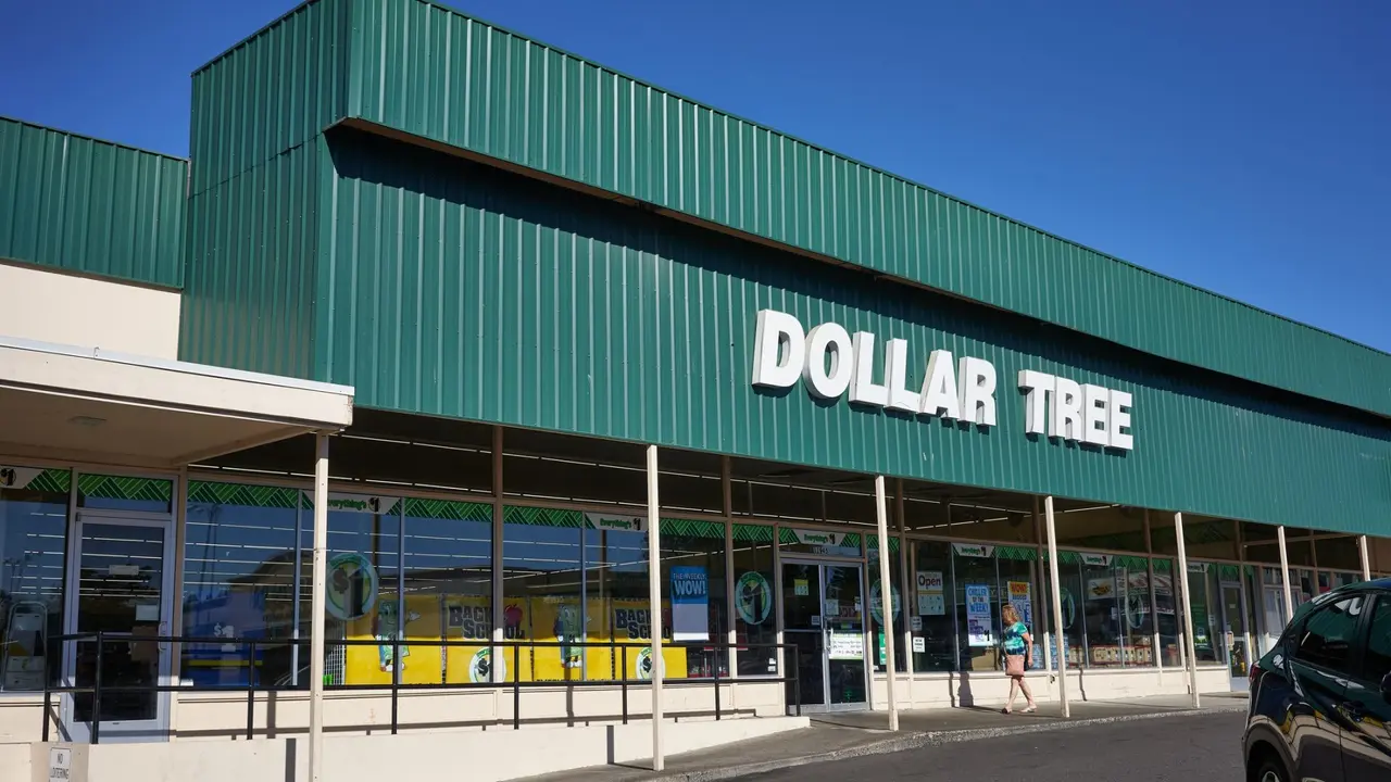 Tigard, OR, USA - Aug 10, 2020: A Dollar Tree store in Tigard, Oregon.
