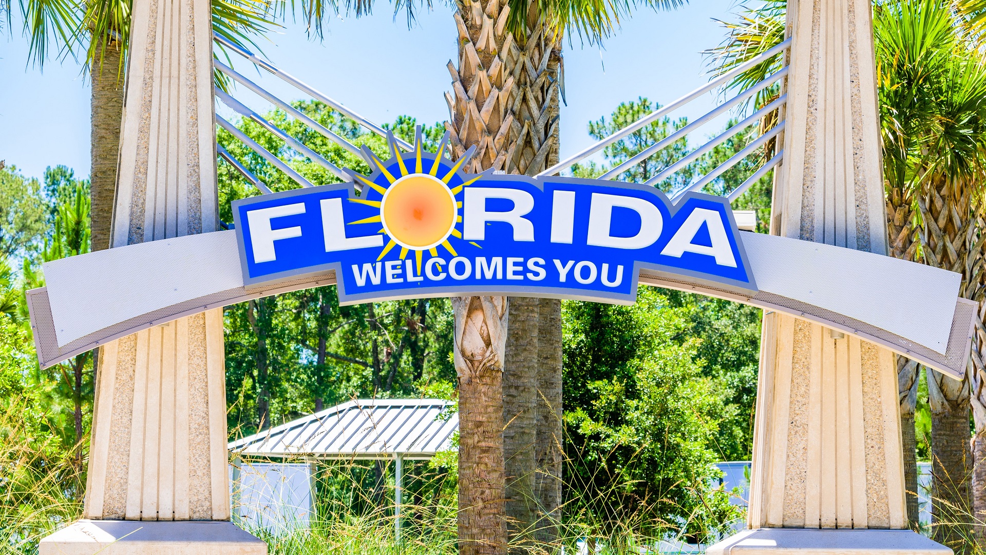 Florida Welcomes You Road Sign IStock 1191161237 