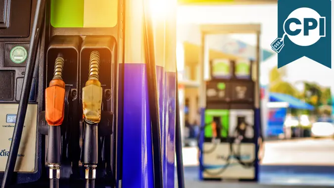 Oil filling the ECO car in oil station.