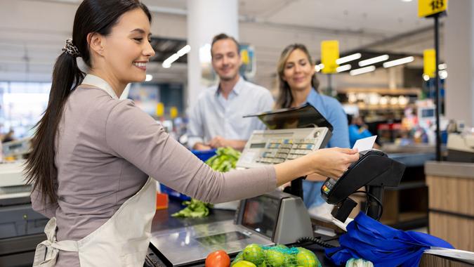 New Grocery Store Scams: Watch Out for These Money Traps at the Checkout Line